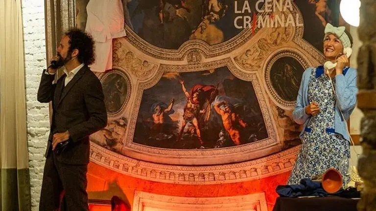 La Cena Criminal: Un cadáver en el Louvre