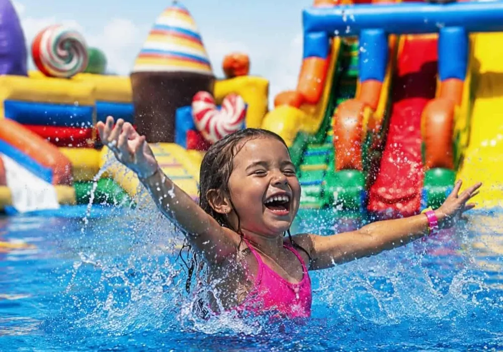 Erleben Sie einen erfrischenden Sommer im WOW-Wasserpark in Valencia