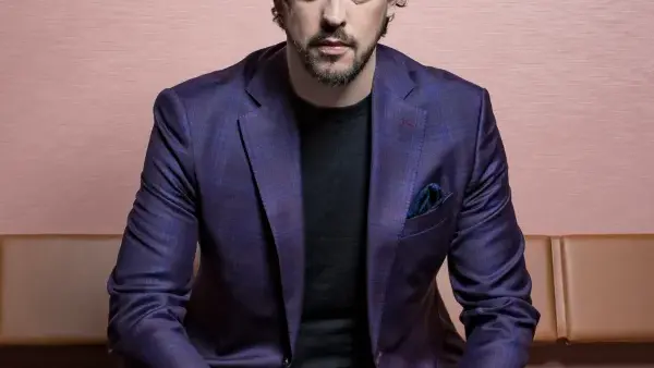 ANDRÈ SCHUEN