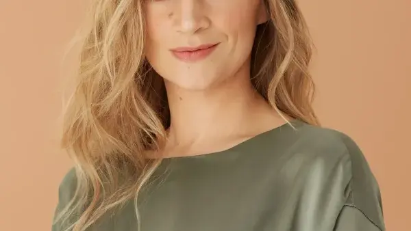 SABINE DEVIEILHE